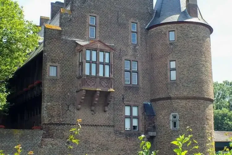 Sie sucht ihn Erftstadt